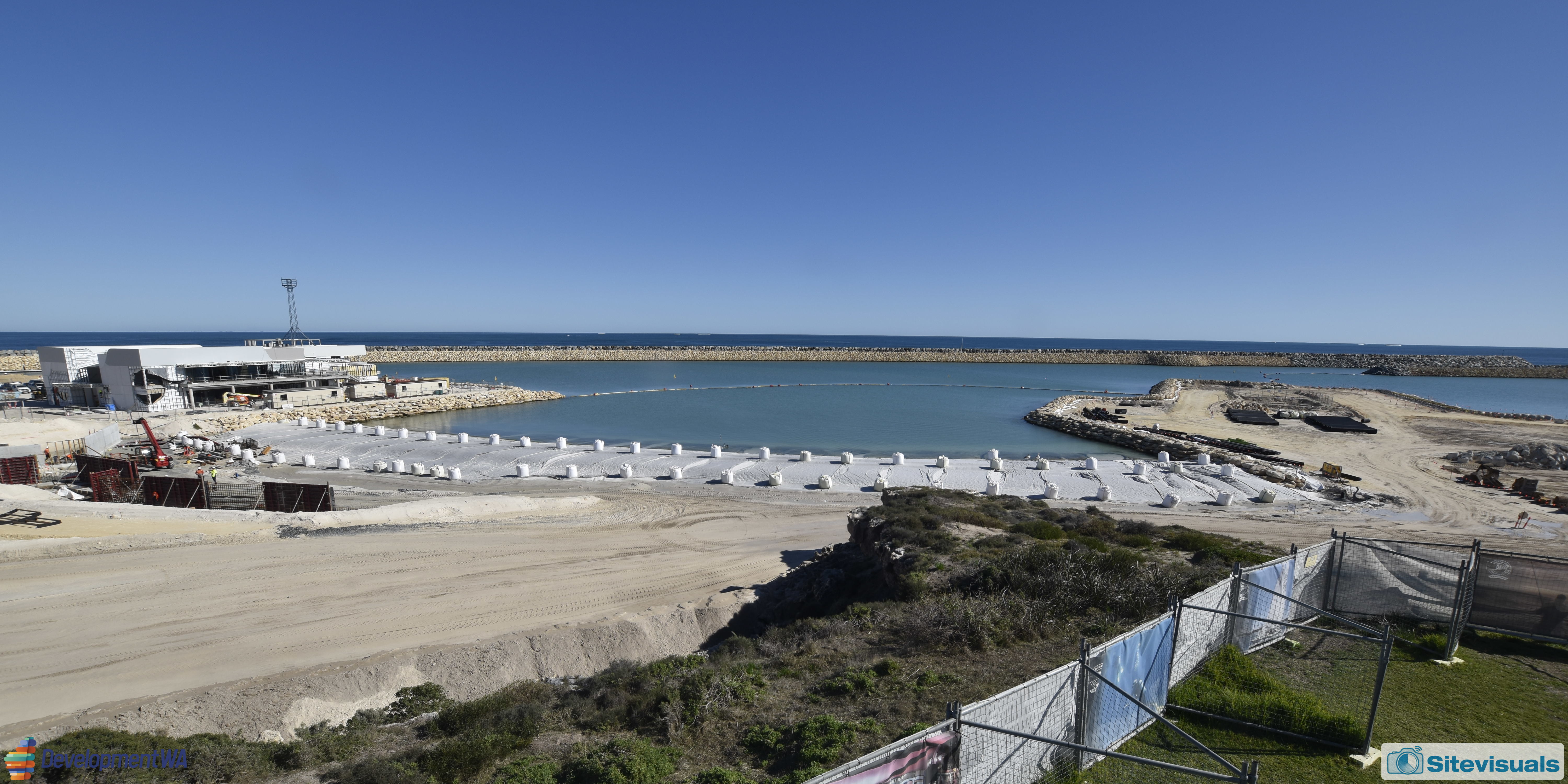 Ocean Reef Marina, Southern Breakwater, 27-Jun-2025 12:48 pm
