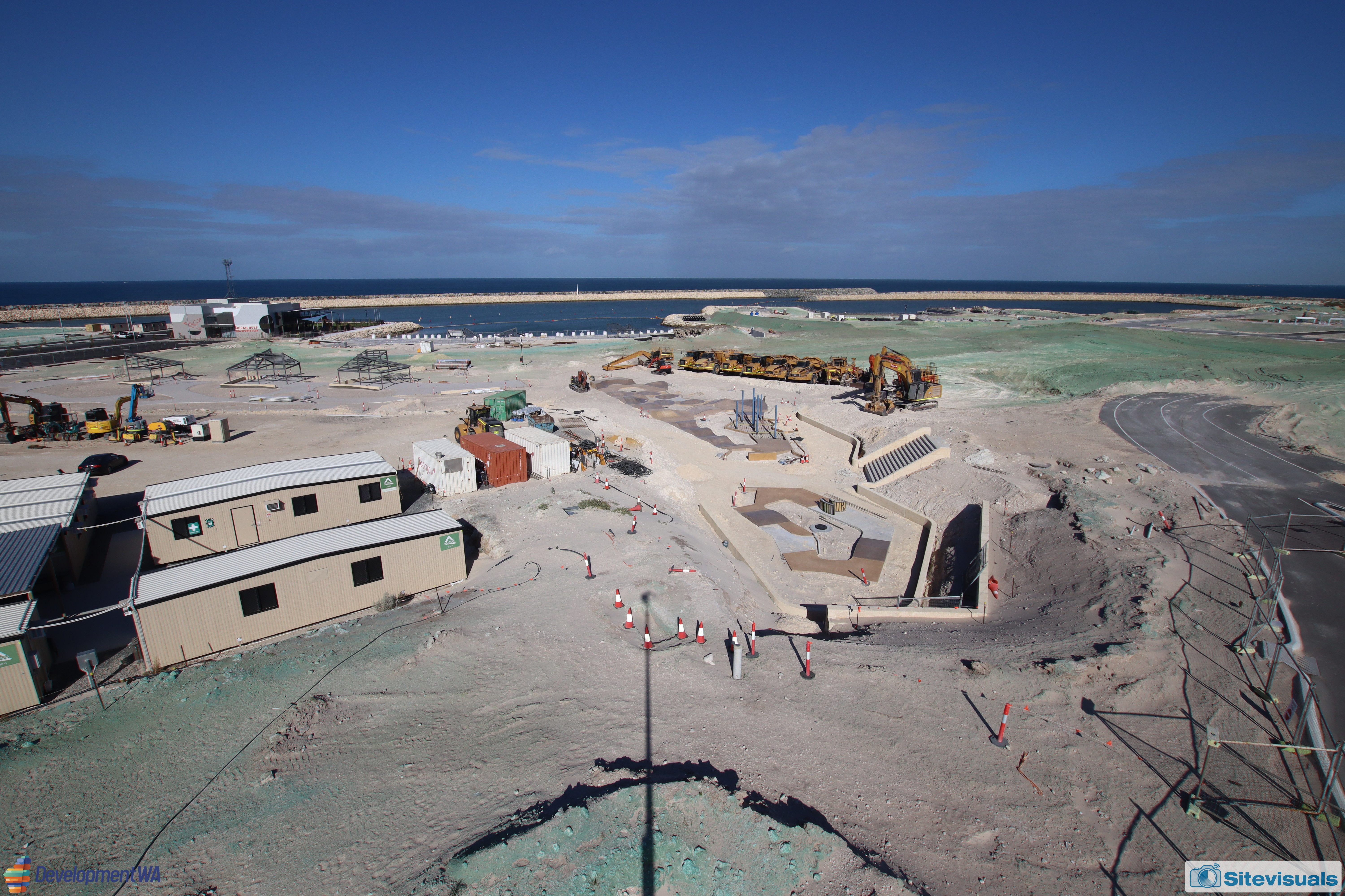 Ocean Reef Marina, Southern Breakwater, 27-Dec-2025 7:40 am